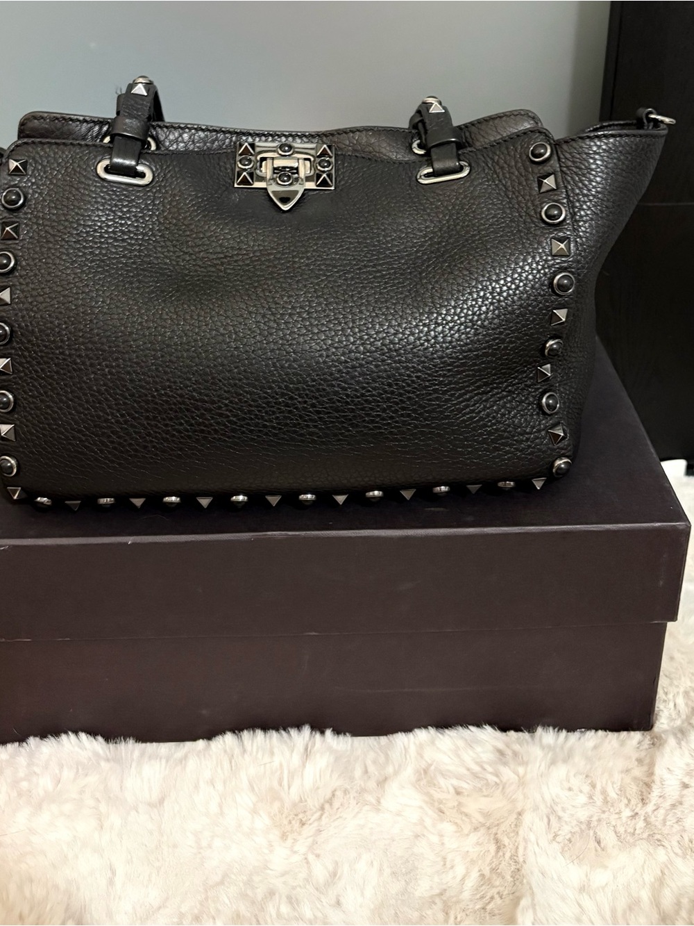 Valentino Garavani NOIR Studded Leather Shoulder Tote - Picture 2 of 5